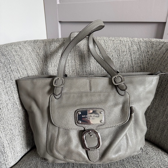 Gray Michael Kors Large Purse - Picture 1 of 4
